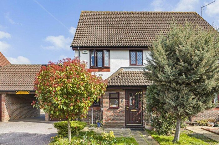 3 Bedroom Semi-Detached House To Rent In Aynsley Gardens, Harlow, CM17