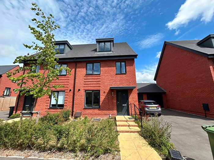 3 Bedroom Semi-Detached House To Rent In Stonyfield Road, Whiteley, Fareham, Hampshire, PO15