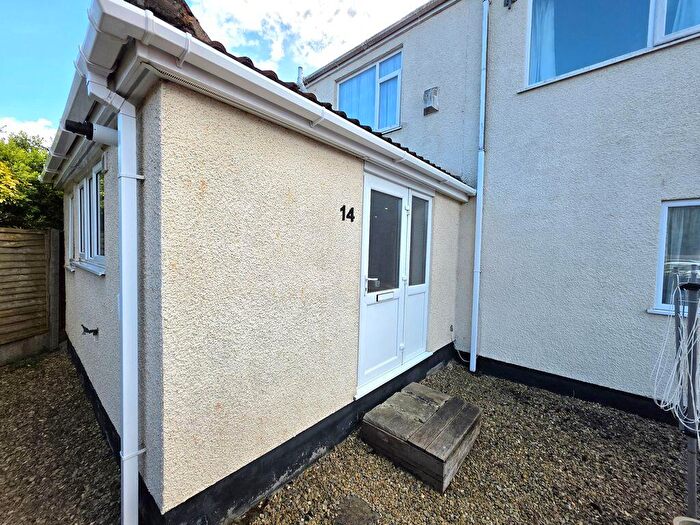 2 Bedroom Flat For Sale In Claymore Crescent, Kingswood, Bristol, BS15