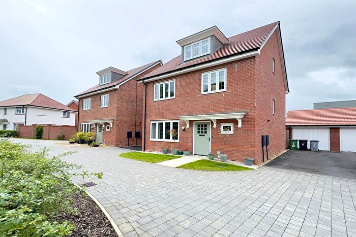 4 Bedroom Detached House For Sale In Brocklehurst Crescent, Poynton, SK12