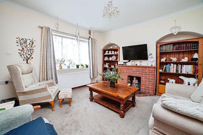 3 Bedroom Terraced House For Sale In Midland Terrace, Westhouses, Alfreton, DE55