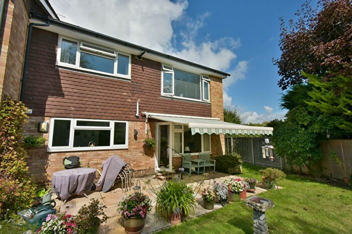 2 Bedroom Flat For Sale In Collington Lane West, Bexhill-On-Sea, TN39