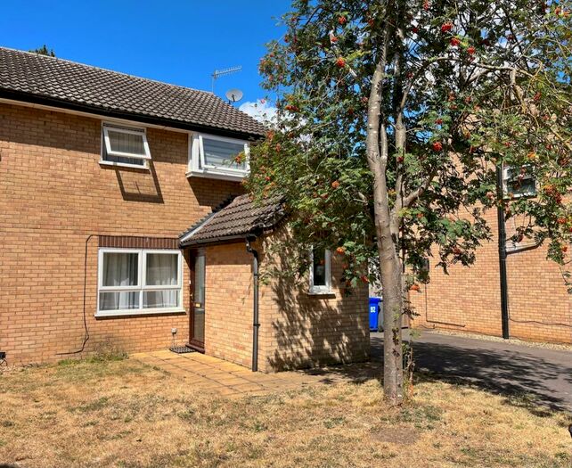 3 Bedroom House To Rent In Anderson Walk, Bury St Edmunds, IP32