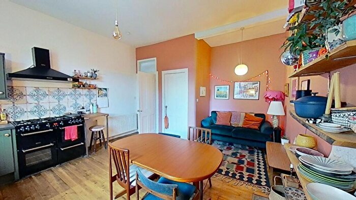 1 Bedroom Flat To Rent In Easter Road, Edinburgh, Midlothian, EH6