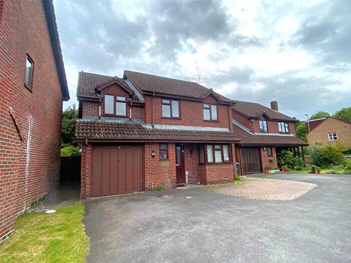 5 Bedroom Detached House For Sale In Sandbanks Drive, Basingstoke, Hampshire, RG22