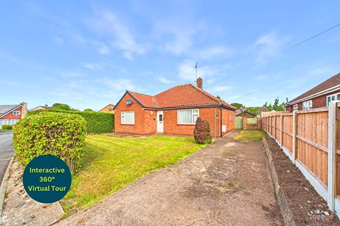 3 Bedroom Detached Bungalow For Sale In East Acridge, Barton-upon-Humber, North Lincolnshire, DN18