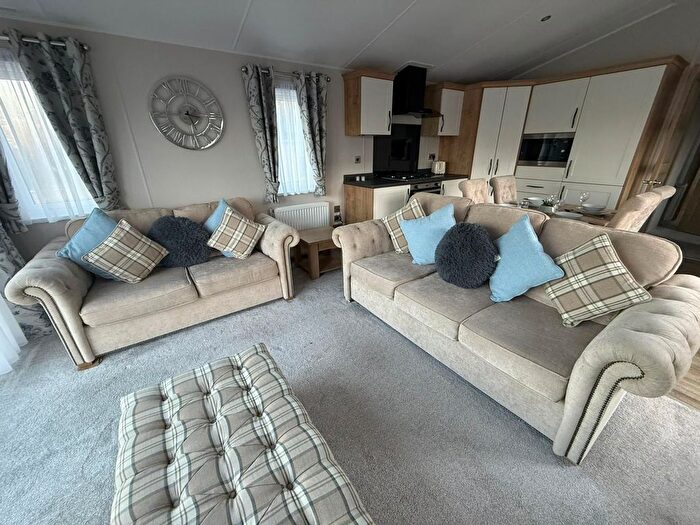 2 Bedroom Lodge For Sale In Cheriton Bishop, Exeter, EX6