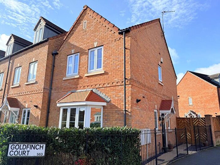 3 Bedroom End Of Terrace House For Sale In Goldfinch Court, Wath-upon-dearne, S63