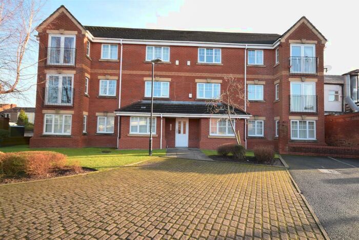 2 Bedroom Apartment To Rent In Leyland Lane, Leyland, Preston, PR25
