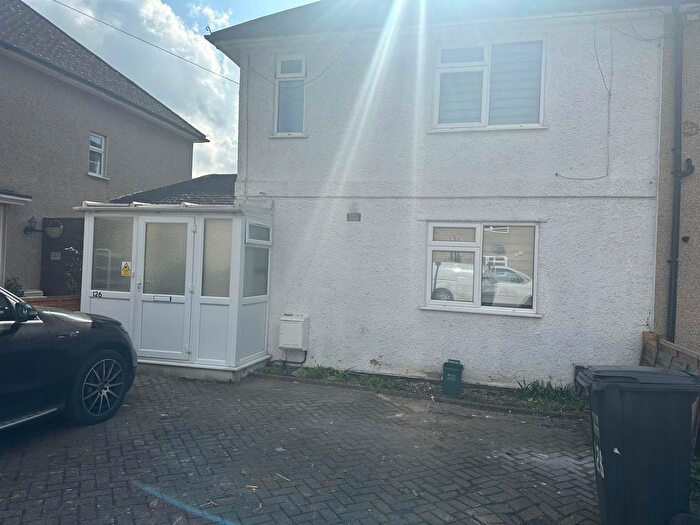 3 Bedroom Semi-Detached House To Rent In Stonecross, Hatfield, AL10