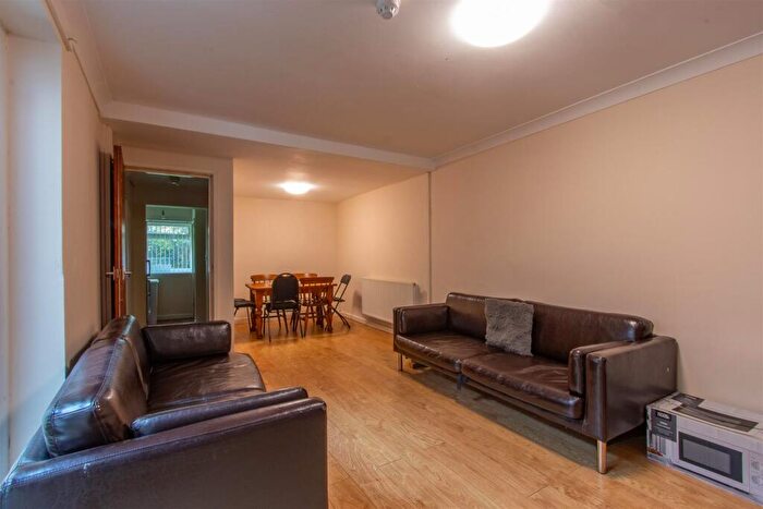 7 Bedroom Private Halls To Rent In Gordon Road, Cathays, CF24