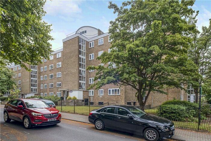 2 Bedroom Flat To Rent In Tildesley Road, Putney, SW15
