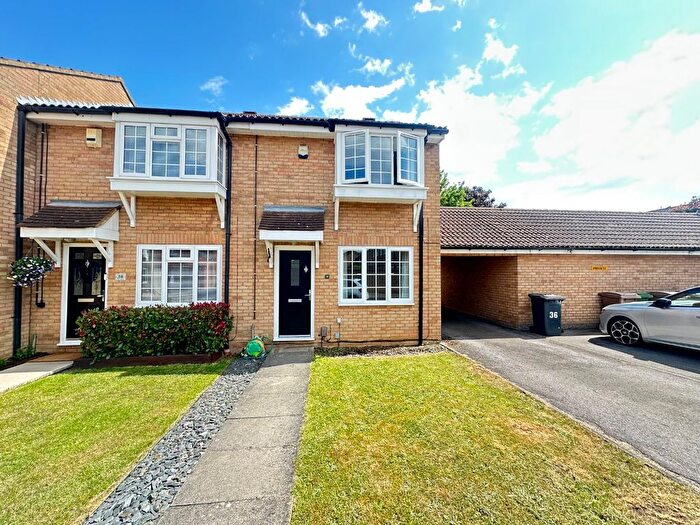 2 Bedroom End Of Terrace House To Rent In Luton, Bedfordshire, LU2