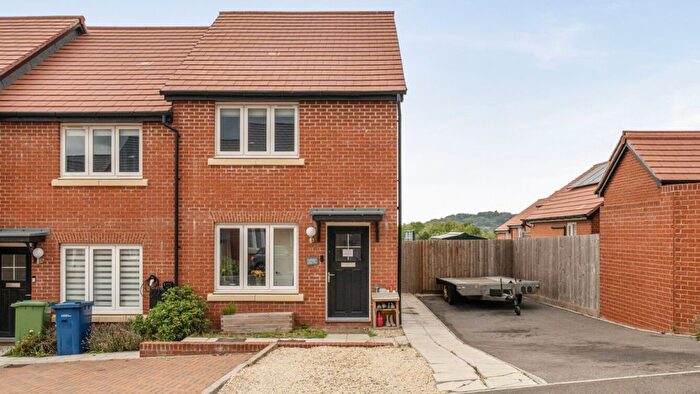 2 Bedroom End Of Terrace House For Sale In Gloucester, Gloucester, GL3