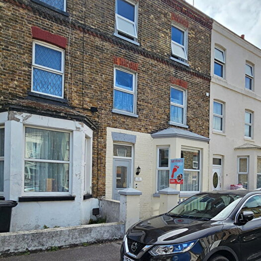 4 Bedroom Terraced House For Sale In Oxford Street, Margate, CT9