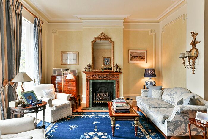 5 Bedroom Town House For Sale In Ovington Square, Knightsbridge, SW3