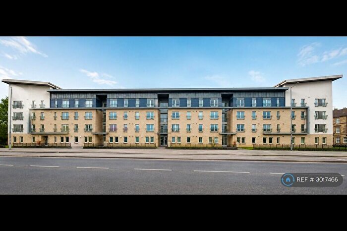 2 Bedroom Flat To Rent In Shields Road, Glasgow, G41