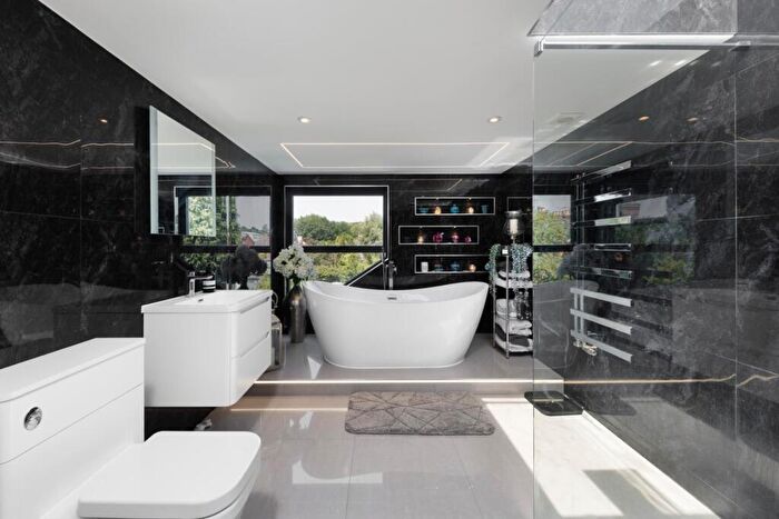 4 Bedroom Semi-Detached House For Sale In Victoria Road, Ascot, SL5