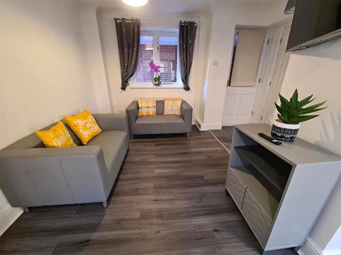 3 Bedroom Terraced House To Rent In Station Road West, Canterbury, CT2