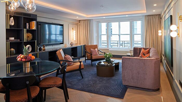 2 Bedroom Flat To Rent In Hyde Park Gate, London, SW7