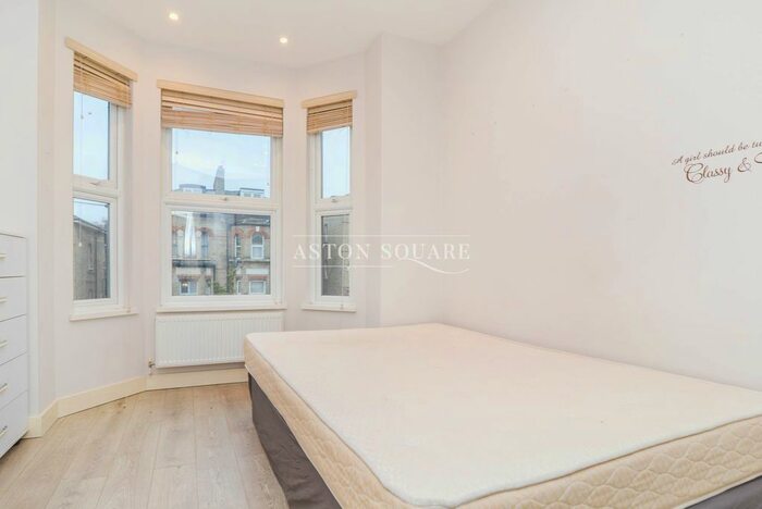 2 Bedroom Flat To Rent In Second Avenue, London, NW4