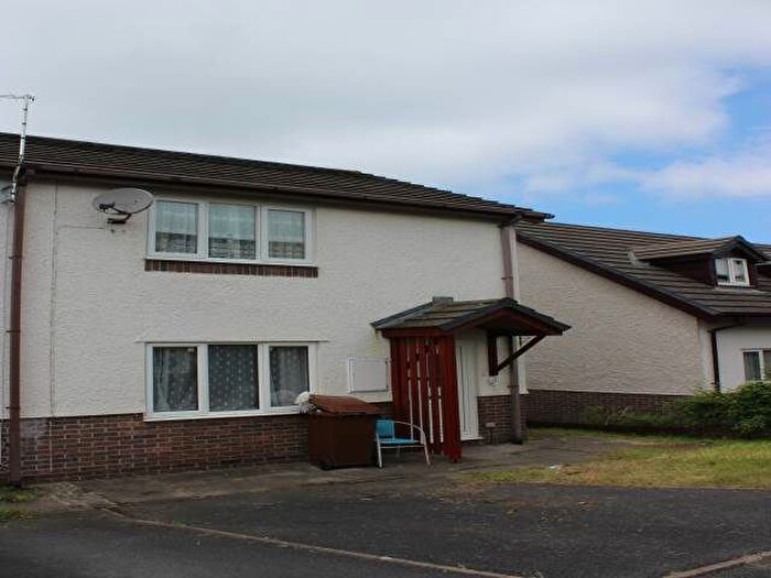2 Bedroom End Terrace House To Rent In Maes Afallen, Bow Street, SY24