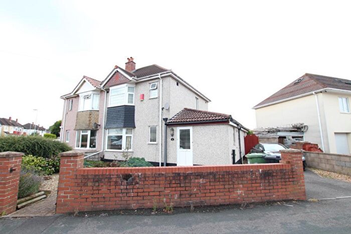4 Bedroom Semi-Detached House To Rent In Conygre Grove - Filton, BS34
