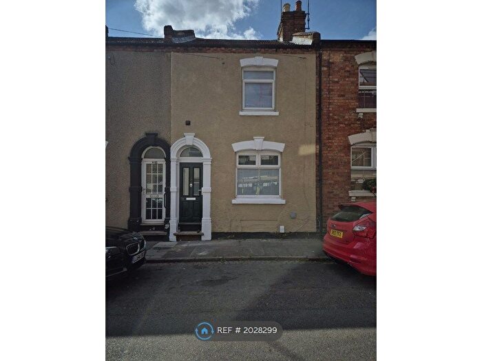 3 Bedroom Terraced House To Rent In Artizan Road, Northampton, NN1