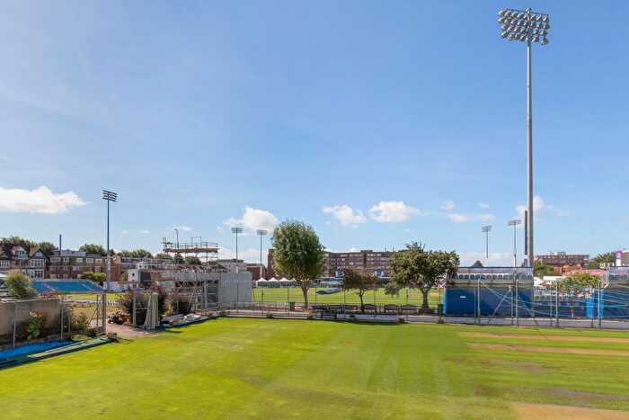 1 Bedroom Flat To Rent In Cromwell Road, Hove, East Sussex, BN3