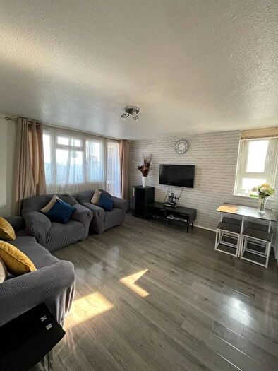 1 Bedroom Flat To Rent In Grantham Road, London, E12