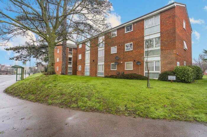 2 Bedroom Flat To Rent In Watersplash Court, London Colney, St. Albans, AL2