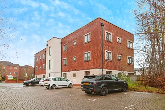 1 Bedroom Flat For Sale In Hines Court, Basingstoke, Hampshire, RG24