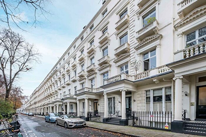 2 Bedroom Flat For Sale In Queens Gardens, London, W2