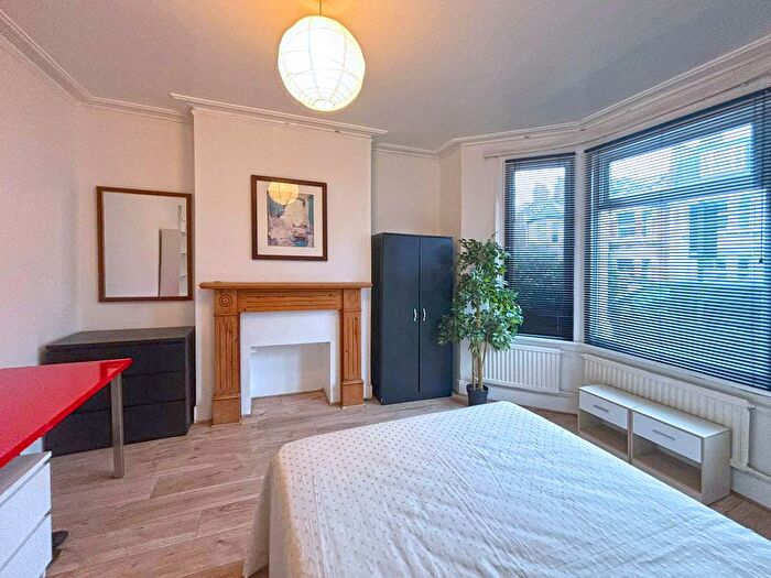5 Bedroom Terraced House To Rent In Lysia Street, London, SW6