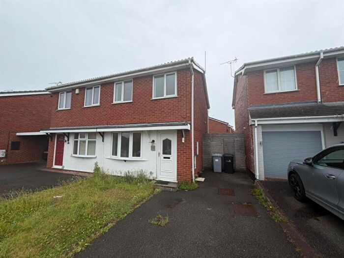 2 Bedroom Semi-Detached House For Sale In Cromer Drive, Crewe, CW1