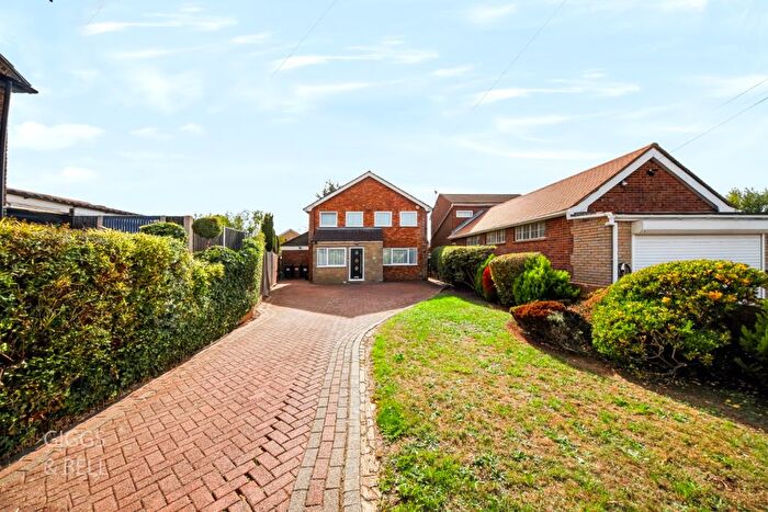 3 Bedroom Detached House For Sale In Luton, Bedfordshire, LU2