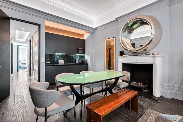 2 Bedroom Flat To Rent In Ashburn Gardens, London, SW7