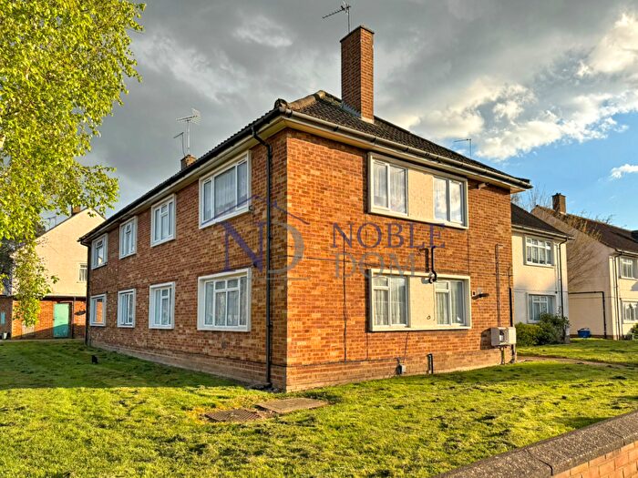 2 Bedroom Flat To Rent In Jubilee Drive, Ruislip, HA4