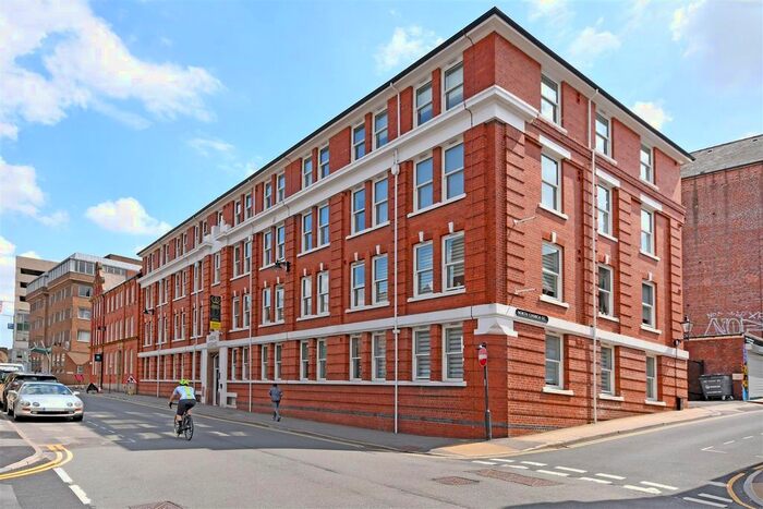 2 Bedroom Property To Rent In Queens Building, Queen Street, City Centre, S1