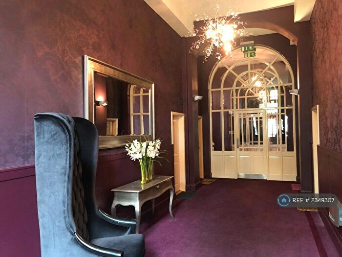 2 Bedroom Flat To Rent In Prescott Street, Halifax, HX1