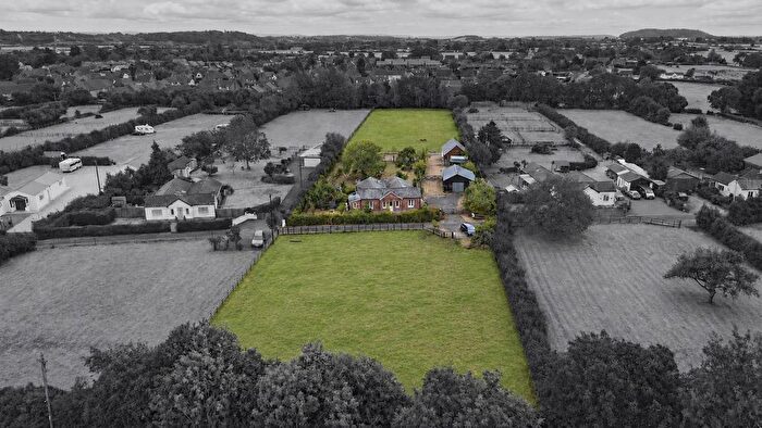 3 Bedroom Detached Bungalow For Sale In Ledbury Road Crescent, Staunton, Gloucester, GL19