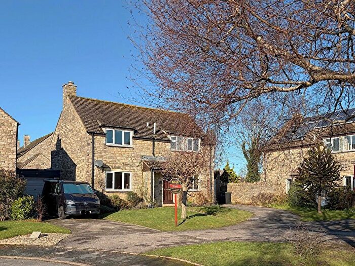 3 Bedroom Link Detached House For Sale In Colletts Close, BH20
