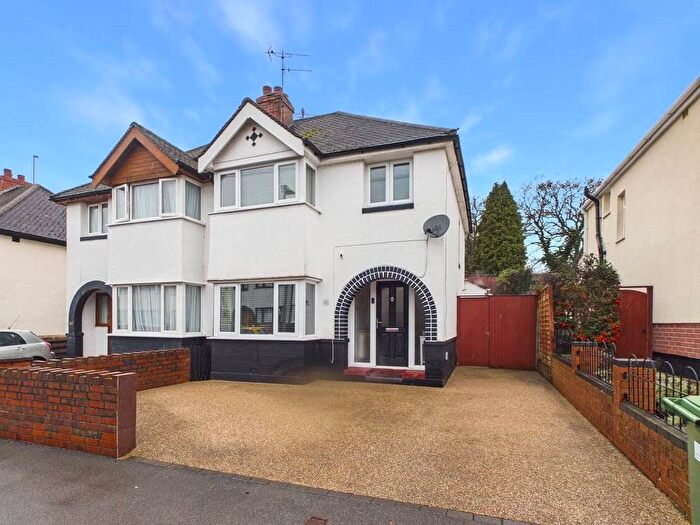 4 Bedroom Semi Detached House For Sale In Elbury Park Road, Worcester, Worcestershire, WR4