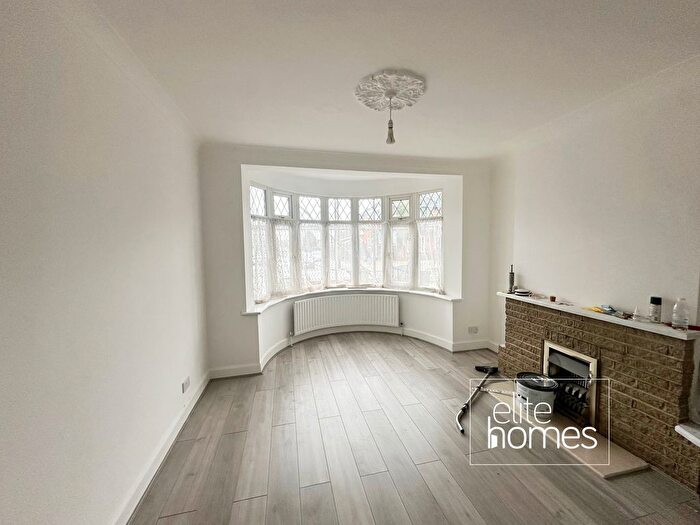 4 Bedroom Terraced House To Rent In Devonshire Hill Lane, London, N17