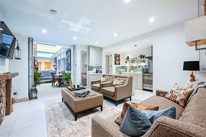 2 Bedroom Flat For Sale In York Street, London, W1H