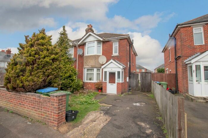 1 Bedroom Maisonette To Rent In Mill Road, Southampton, Hampshire, SO15