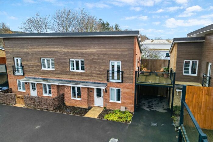 2 Bedroom Semi-Detached House For Sale In Holbrook Way, Barleythorpe, LE15