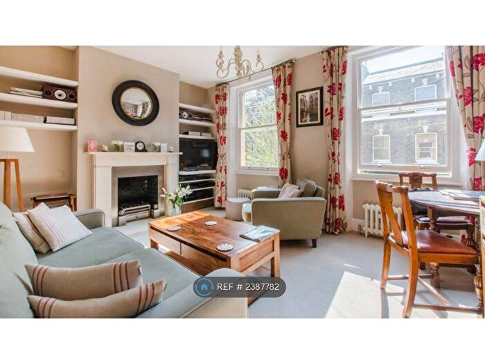 2 Bedroom Flat To Rent In Charleston Street, London, SE17