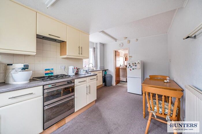 2 Bedroom Semi-Detached Bungalow For Sale In Courtneys, Selby, YO8