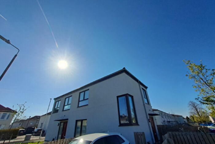 2 Bedroom Flat To Rent In Hurlford Avenue, Glasgow, G13